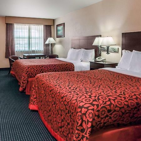 Days Inn Gun Barrel City מראה חיצוני תמונה