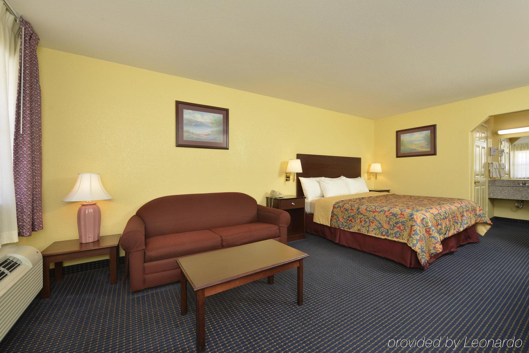 Days Inn Gun Barrel City חדר תמונה